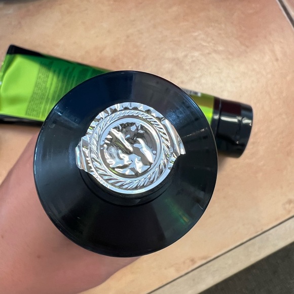 Tanning lotion - Picture 3 of 3